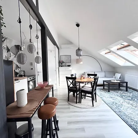 Zagreb, Maksimir, Ravnice Apartment *